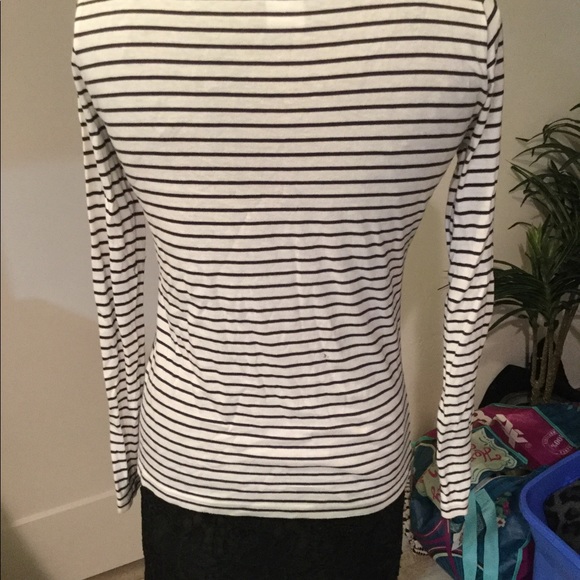 Trendy top - Picture 3 of 4